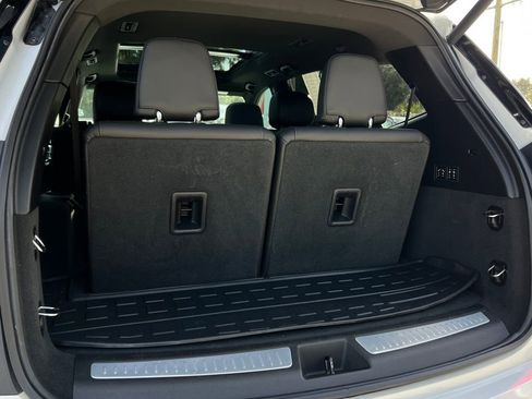 Used 2020 Cadillac XT6 Premium Luxury image 22