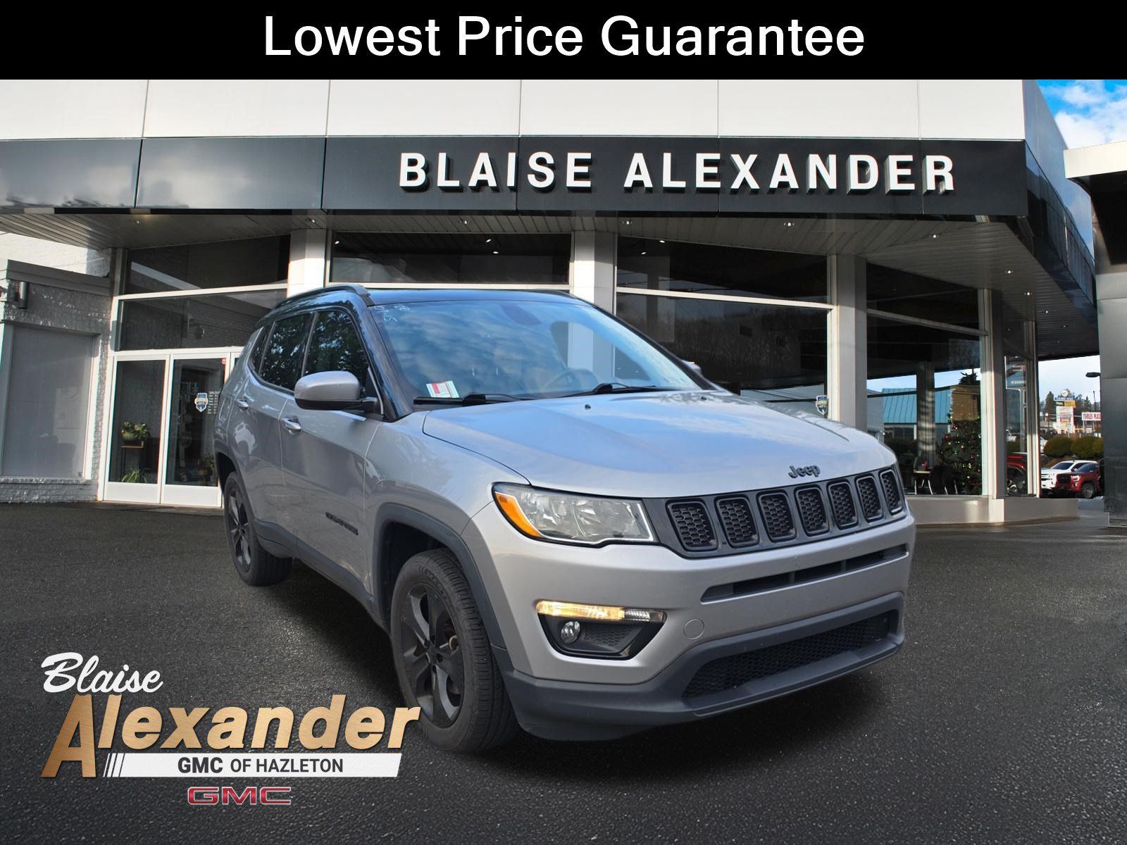 Used 2018 Jeep Compass Latitude w/ Popular Equipment Group AWD/4WD image 1
