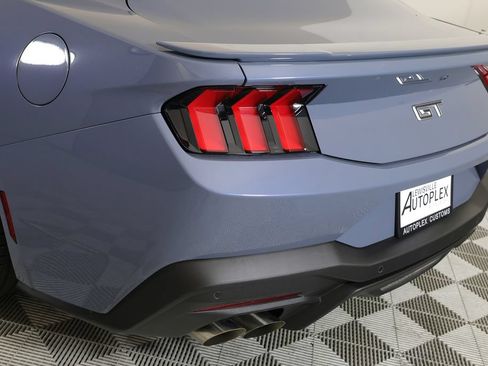 Used 2025 Ford Mustang GT Premium RWD image 46