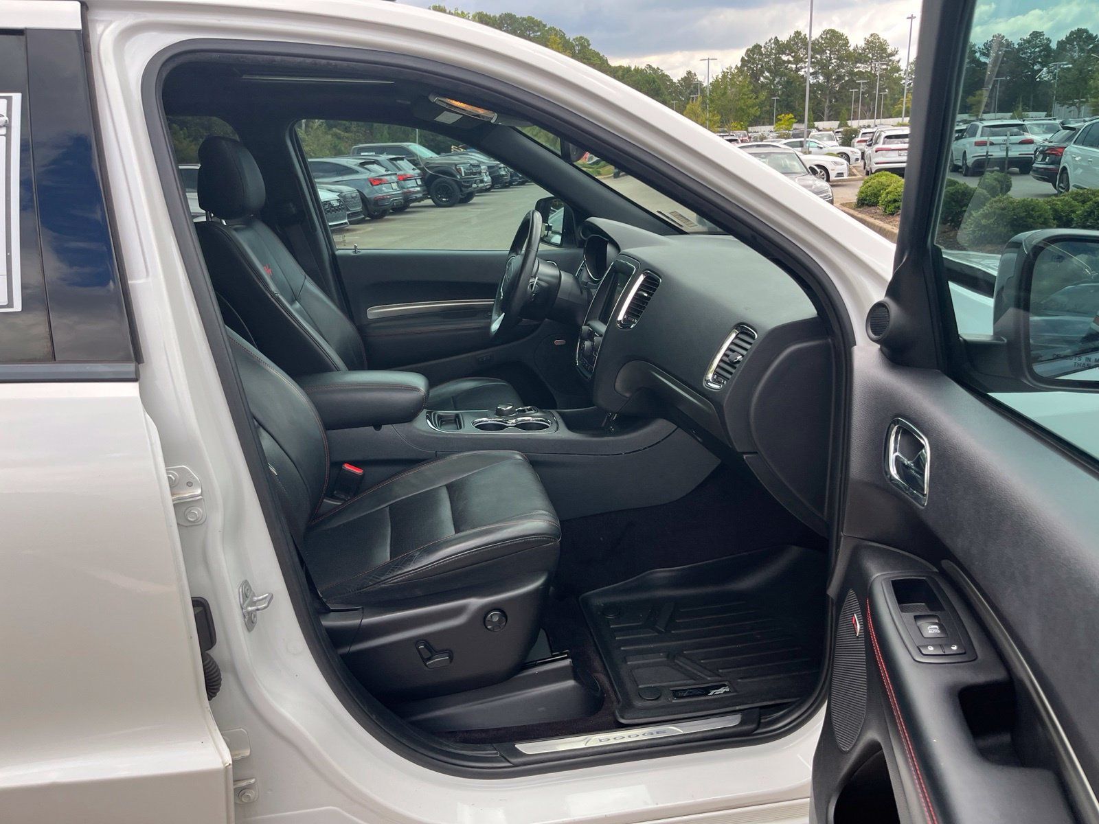 Used 2017 Dodge Durango R/T w/ Trailer Tow Group IV RWD image 38