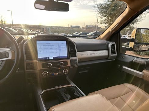 Used 2022 Ford F250 Lariat w/ Lariat Ultimate Package image 21