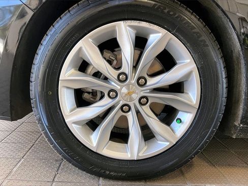 Used 2025 Chevrolet Malibu LT image 31