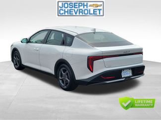 Used 2025 Kia K4 FWD video 3
