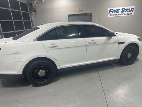 Used 2014 Ford Taurus Police Interceptor AWD image 8