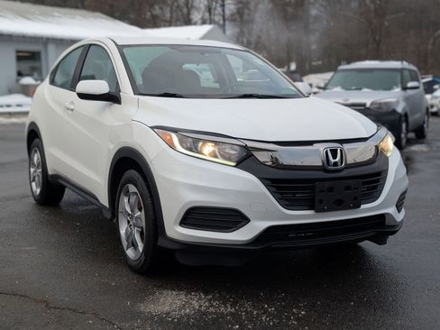 Used 2021 Honda HR-V LX image 12