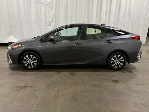 Certified 2021 Toyota Prius Prime XLE FWD image 7