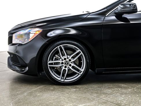 Used 2018 Mercedes-Benz CLA 250 image 10