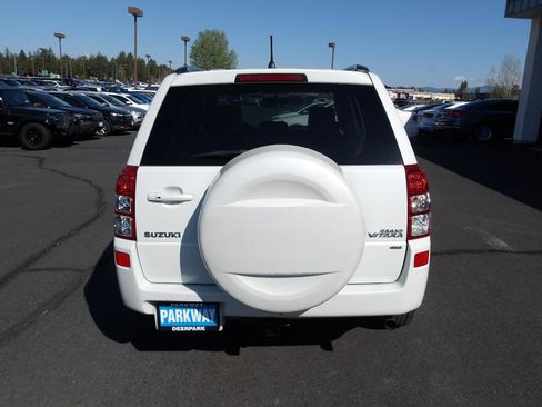 Used 2008 Suzuki Grand Vitara Luxury AWD/4WD image 4