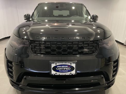 Used 2023 Land Rover Discovery S R-Dynamic image 2