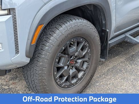 Used 2023 Nissan Frontier PRO-4X w/ Pro-4X Premium Package AWD/4WD image 9