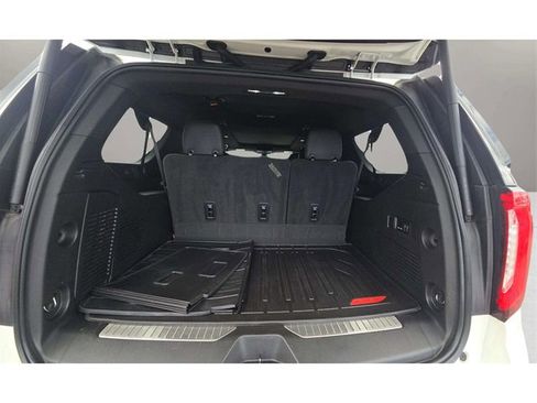 Used 2022 GMC Yukon XL Denali image 33