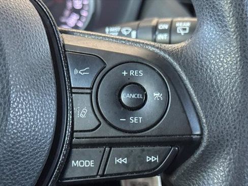 Certified 2021 Toyota RAV4 XLE AWD/4WD image 27