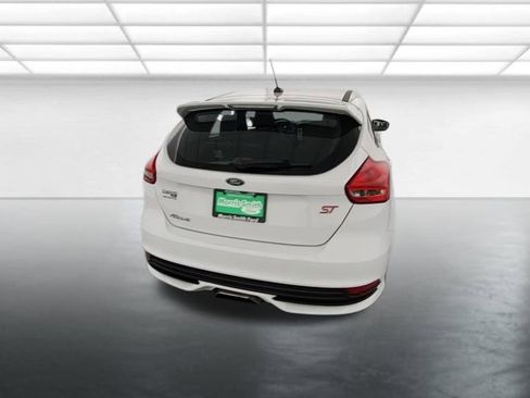 Used 2018 Ford Focus ST FWD image 7