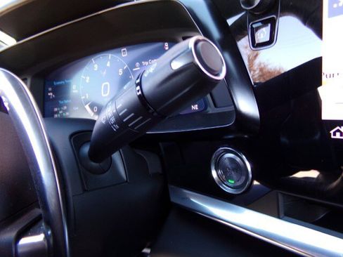 Used 2020 Chevrolet Corvette 3LT Z51 Coupe w/ 3LT Preferred Equipment Group image 20