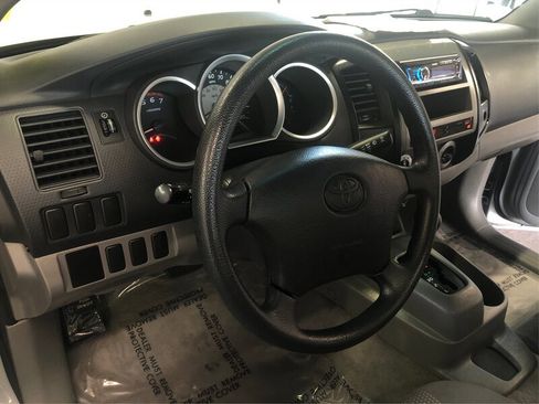 Used 2005 Toyota Tacoma 2WD Regular Cab image 14