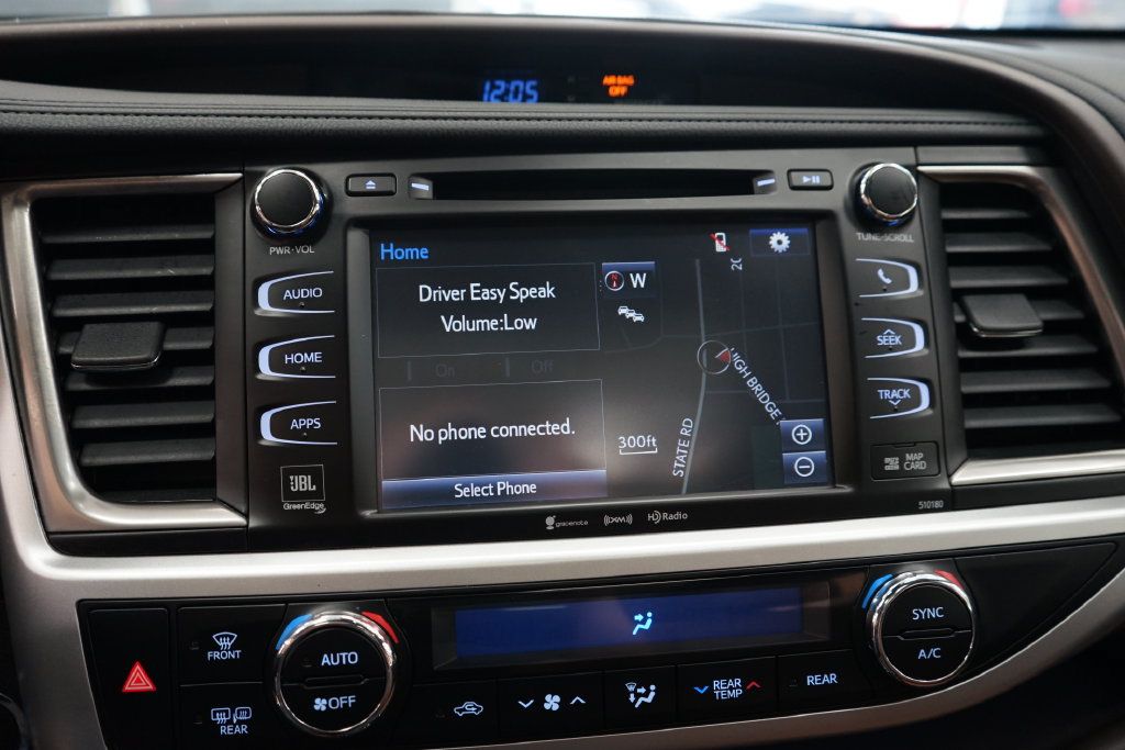 Used 2018 Toyota Highlander Limited Platinum AWD/4WD image 41