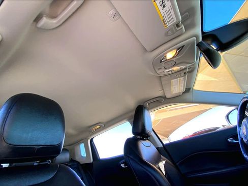 Used 2020 Jeep Compass Limited image 13