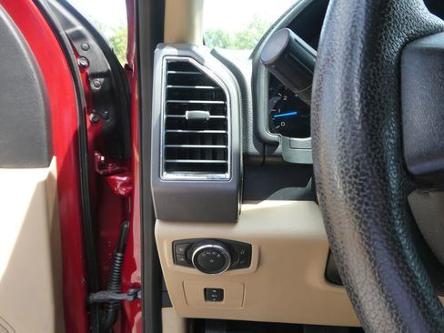 Used 2015 Ford F150 XLT w/ Equipment Group 302A Luxury RWD image 16