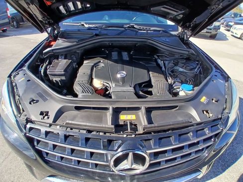 Used 2015 Mercedes-Benz ML 400 4MATIC image 23