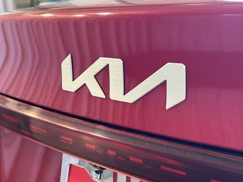 Used 2023 Kia Forte LXS FWD image 16