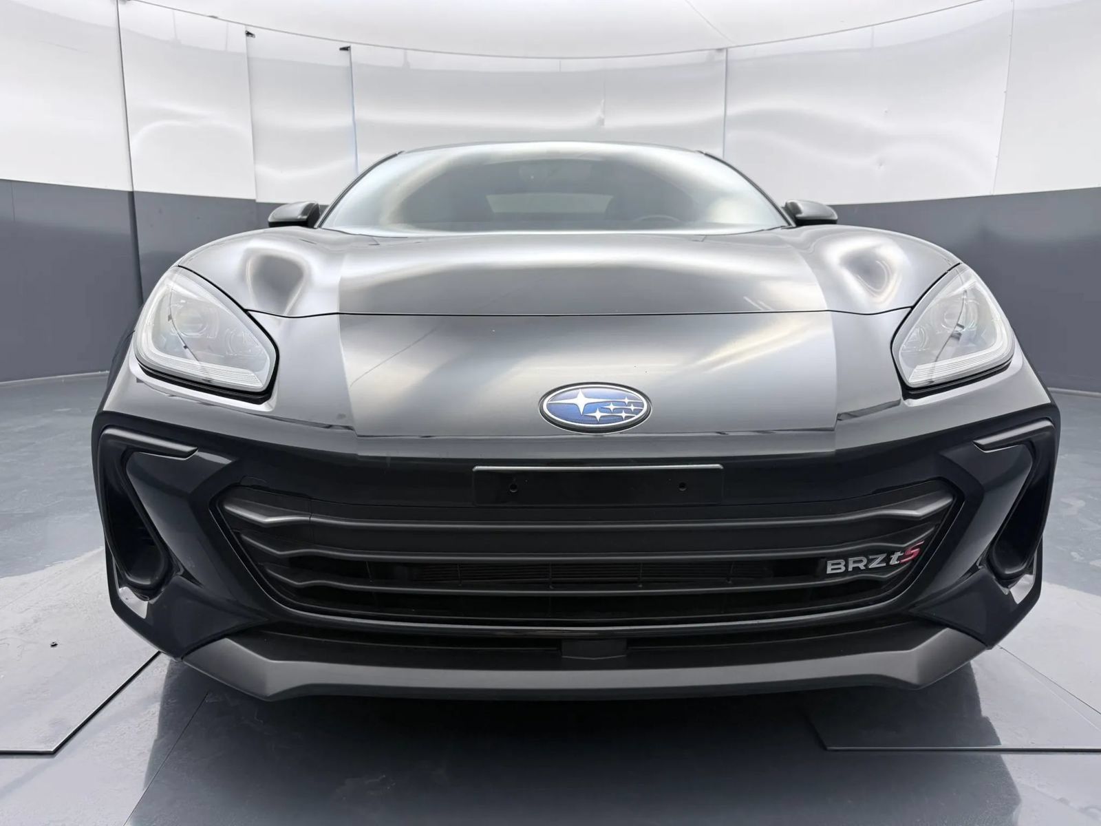 Used 2025 Subaru BRZ tS RWD image 2