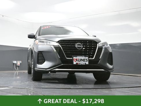 Used 2024 Nissan Kicks SV image 53