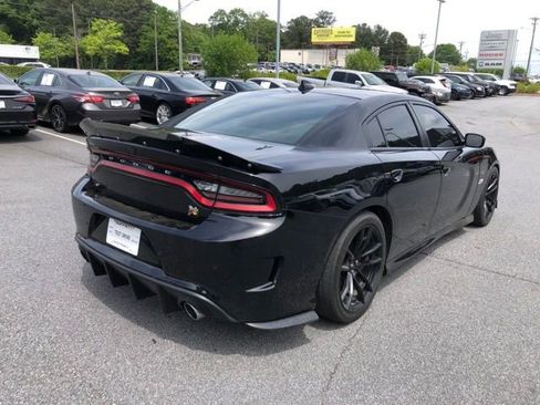 Used 2022 Dodge Charger Scat Pack w/ Dynamics Package RWD image 3