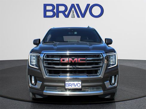 Used 2021 GMC Yukon SLT image 2