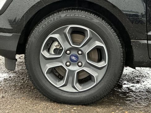 Used 2020 Ford EcoSport S image 24