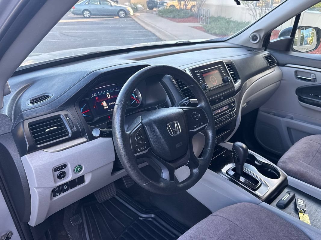 Used 2019 Honda Pilot LX image 30