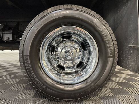 Used 2024 RAM 3500 SLT w/ Quick Order Package 2YG SLT image 11