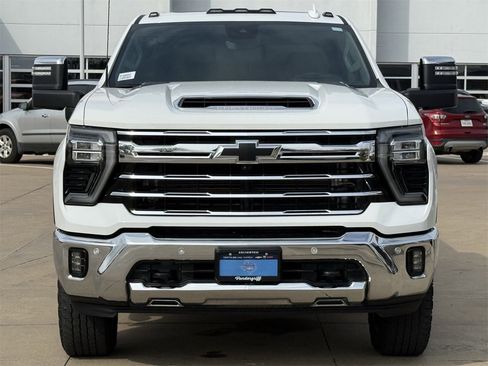 Certified 2024 Chevrolet Silverado 2500 LTZ w/ LTZ Convenience Package image 7