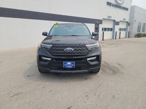 Used 2023 Ford Explorer XLT w/ Equipment Group 202A AWD/4WD image 10