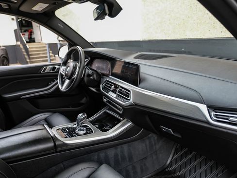 Used 2023 BMW X5 sDrive40i w/ Executive Package image 11