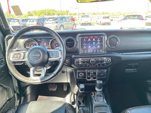 Used 2022 Jeep Gladiator Overland AWD/4WD image 18