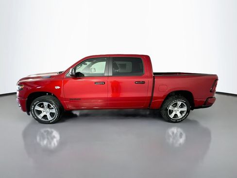 New 2026 RAM 1500 Express AWD/4WD image 4