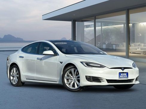 Used 2017 Tesla Model S 75 image 2