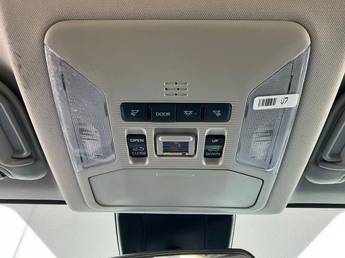 Used 2025 Toyota RAV4 XLE image 17