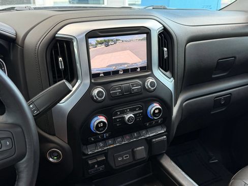 Used 2021 GMC Sierra 1500 SLT w/ SLT Convenience Package AWD/4WD image 40