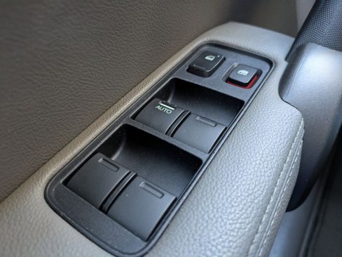 Used 2011 Honda CR-V EX-L image 18