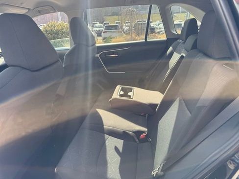 Used 2025 Toyota RAV4 XLE image 25