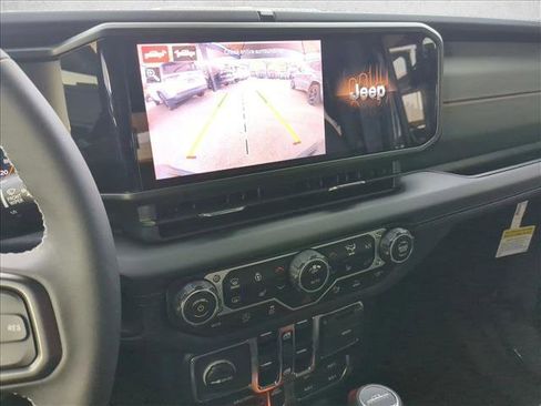 New 2025 Jeep Gladiator Mojave w/ Safety Group image 13