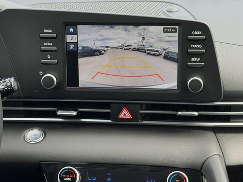 New 2026 Hyundai Elantra Hybrid FWD image 16