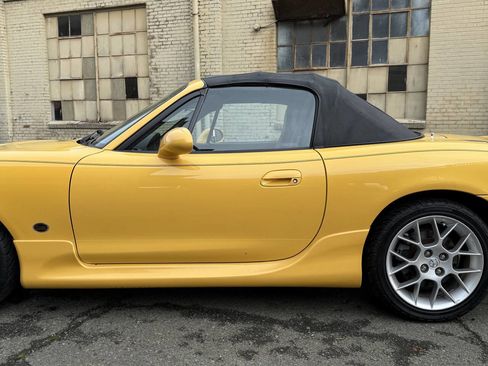 Used 2002 MAZDA MX-5 Miata SE image 23