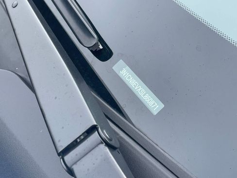 Used 2025 Nissan Versa SV image 29