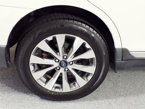 Used 2018 Subaru Outback 2.5i Touring w/ Popular Package #3 image 4