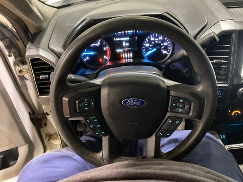 Used 2021 Ford F250 XLT w/ FX4 Off-Road Package image 25