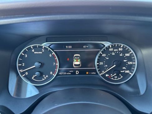 Used 2023 Nissan Rogue SL w/ SL Premium Package image 17