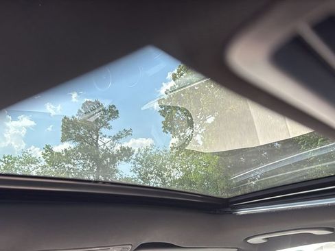 Used 2018 Mercedes-Benz C 300 4MATIC Sedan image 25