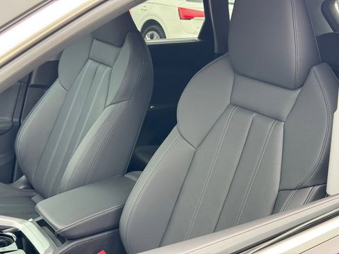 New 2025 Audi Q5 Premium Plus image 17